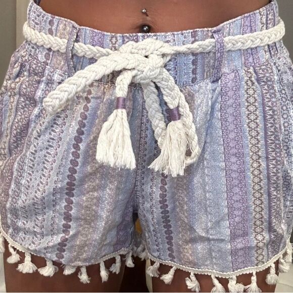 Rewash Linen Blend Tapestry Boho Shorts W/ Fringe Bottom Purple Tones Size small - Picture 4 of 4